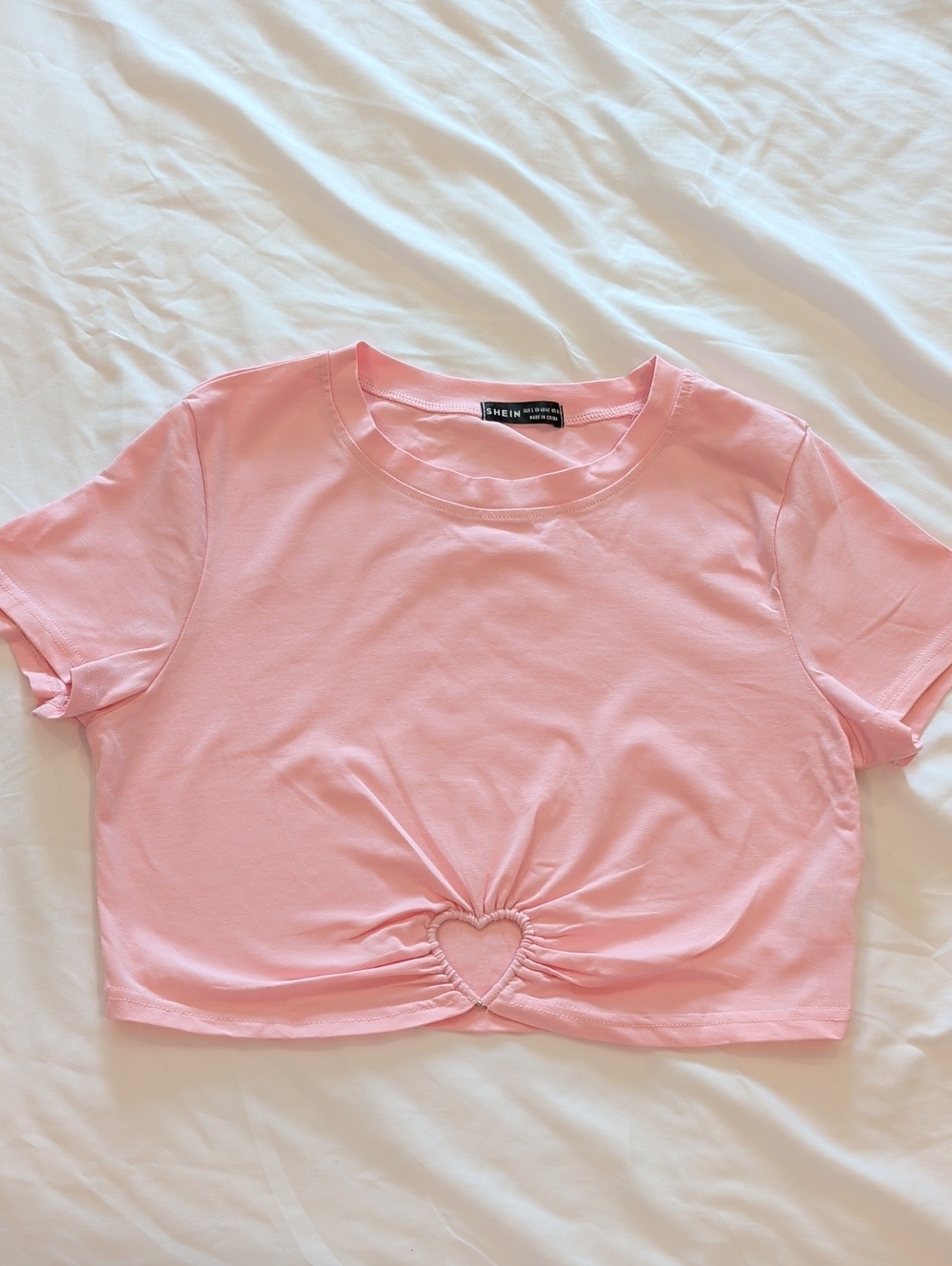 3/$15 SHEIN Light Pink Cropped Tee with Heart Cutout Large